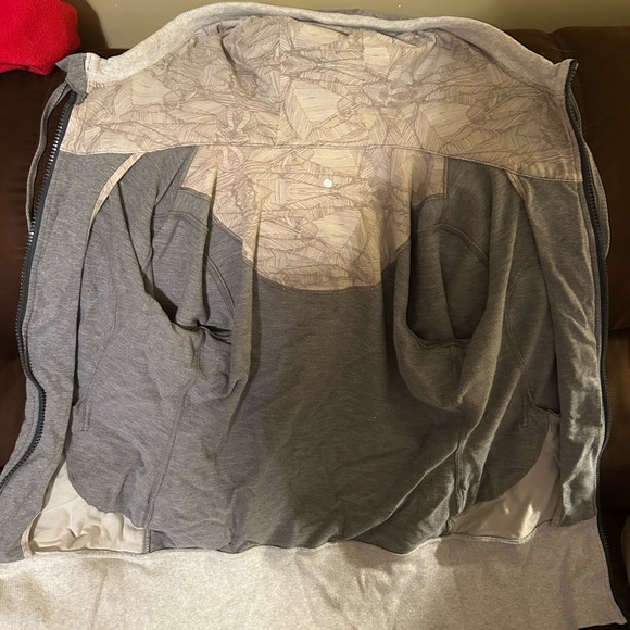 Size 10 Lululemon Live Simply Zip Up Hoodie Jacket - Picture 9 of 9